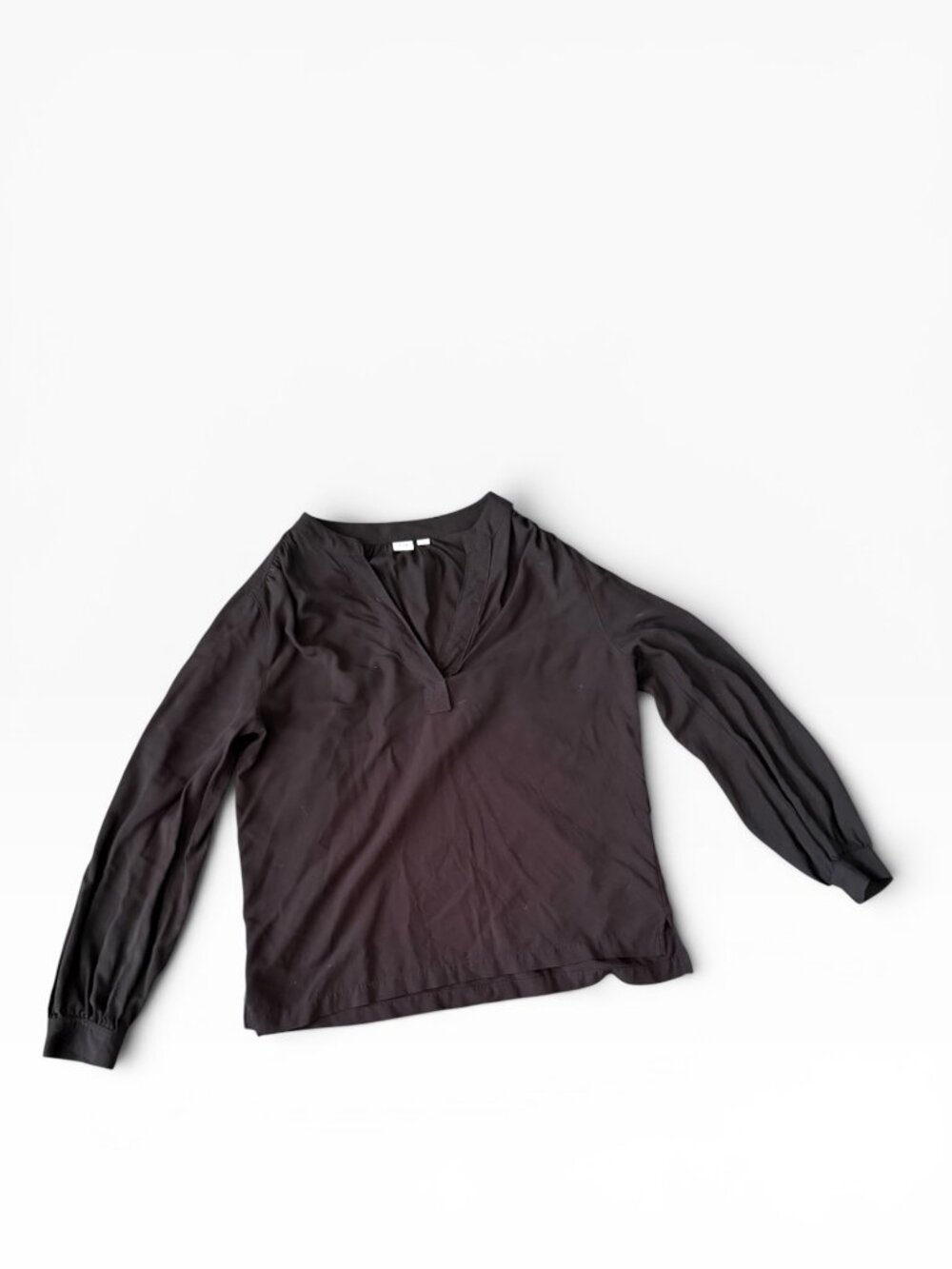 GAP Women's Long Sleeve V-Neck Blouse – True Black- M - Picture 2 of 10